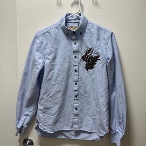 Light Blue Men's Shirt with Embroidered Patch